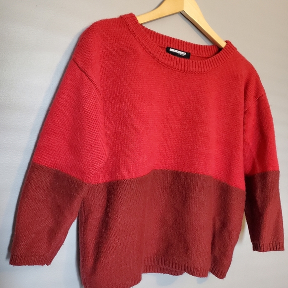 Attitude Jay Manual Color Block Red/MAROON Sweater - Size S 6 (4-6) - Picture 3 of 5